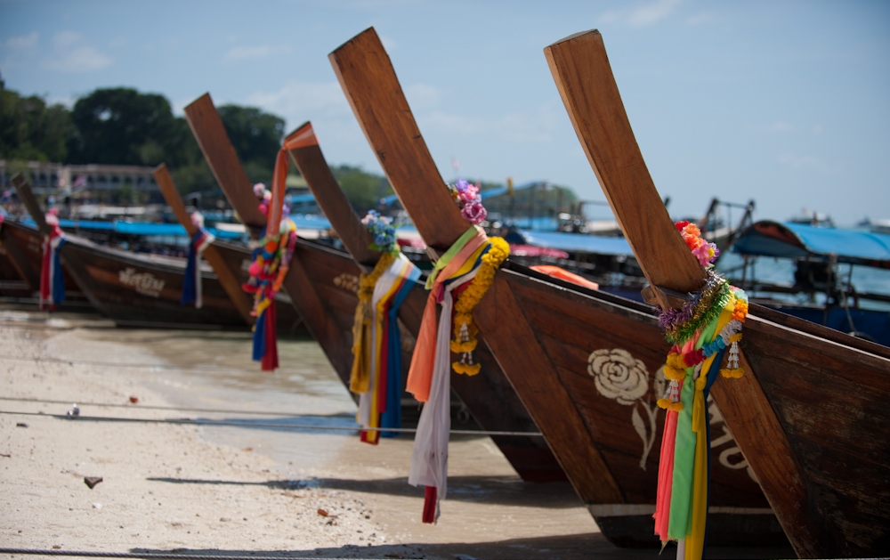 Long Tail Boats